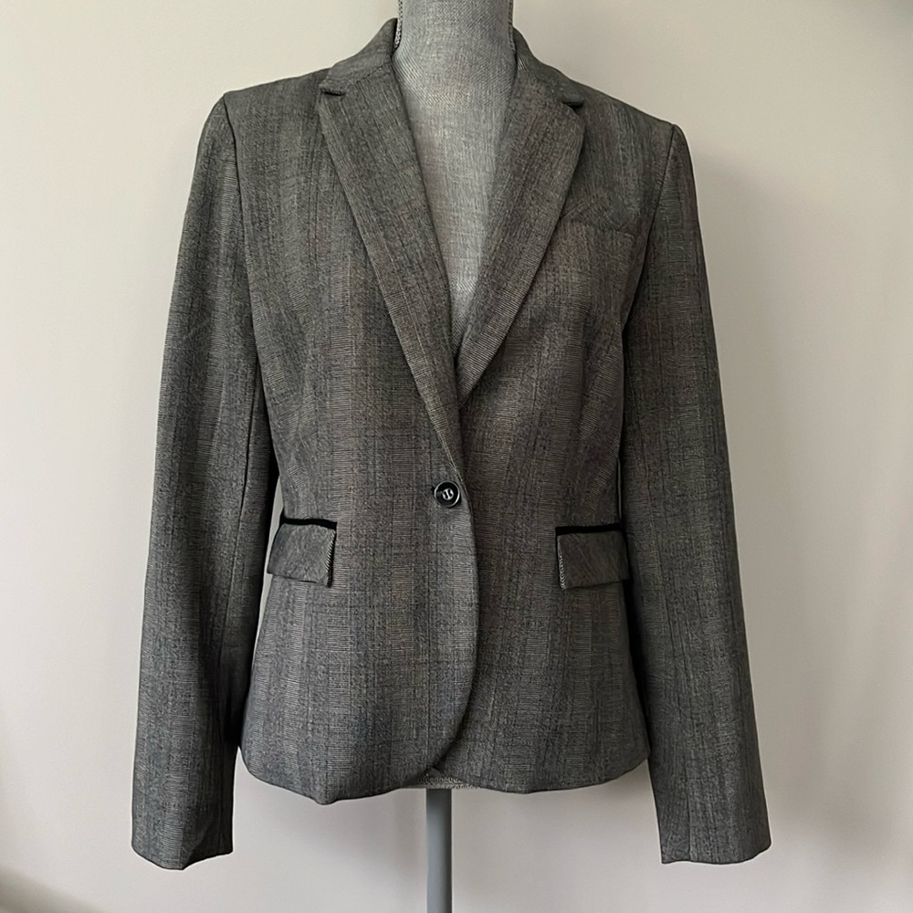 Mercer & Madison tailored blazer